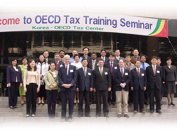 OECD Tax Seminar on Tranfer Pricing : Special Issues 2000