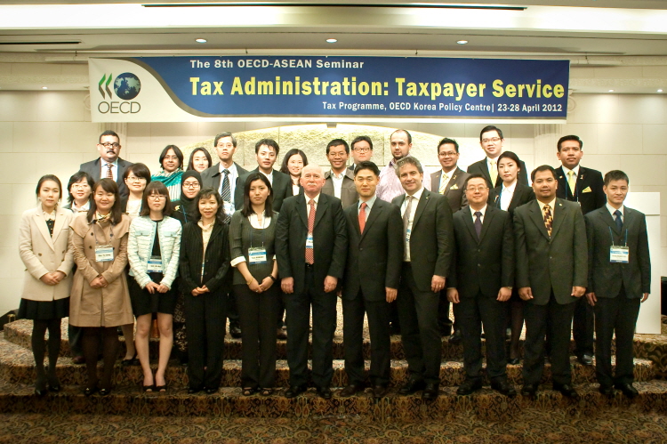The 8th OECD-ASEAN Tax Seminar on Tax Administration: Taxpayer Service